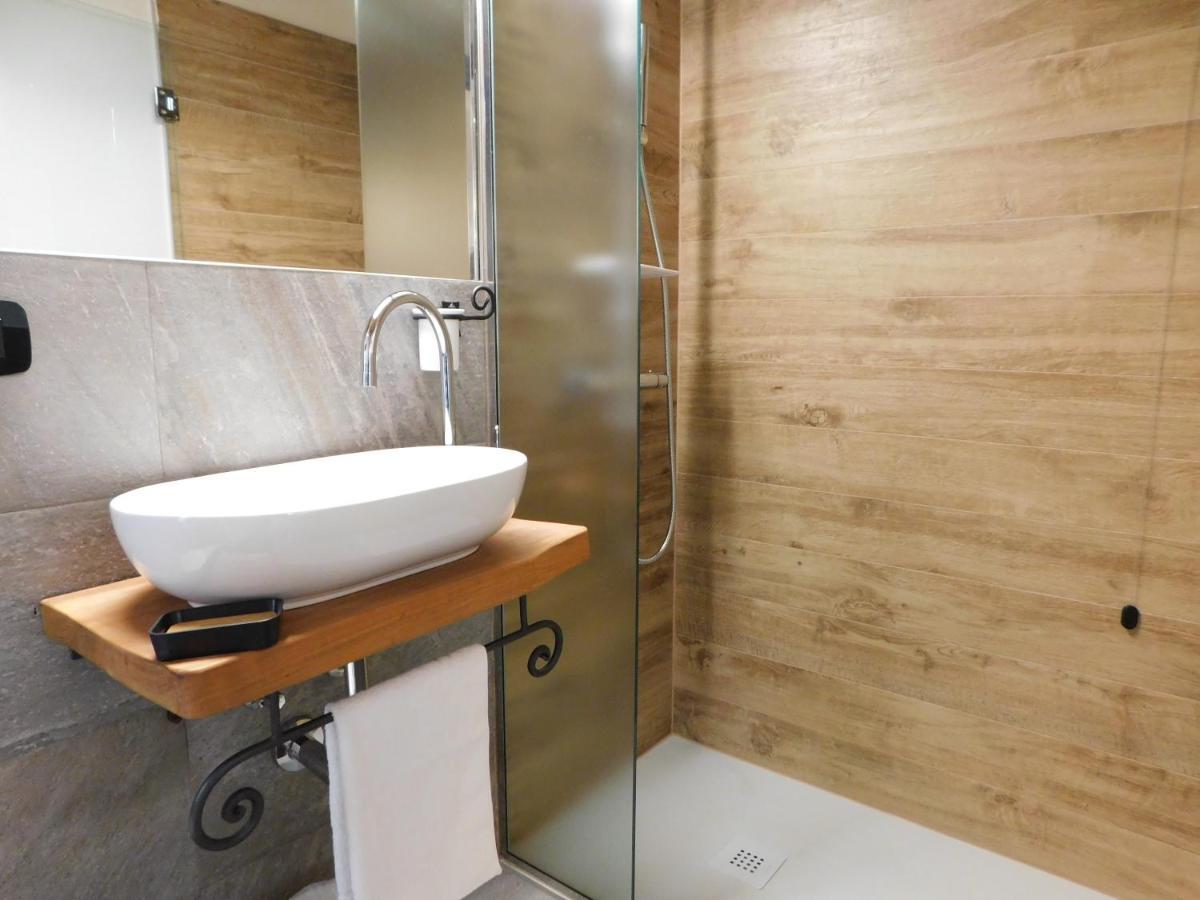 Nicomat Rooms 多莫多索拉 外观 照片