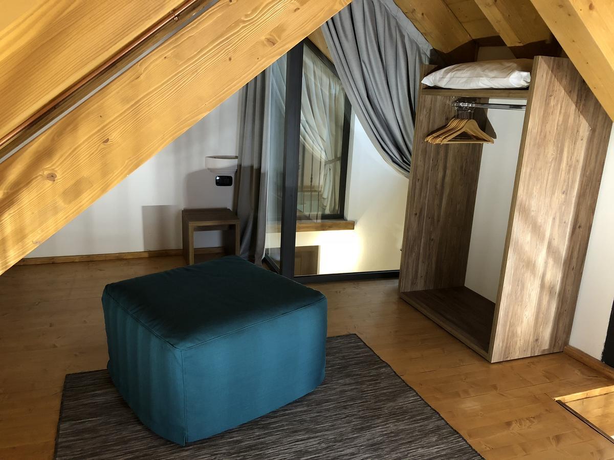 Nicomat Rooms 多莫多索拉 外观 照片