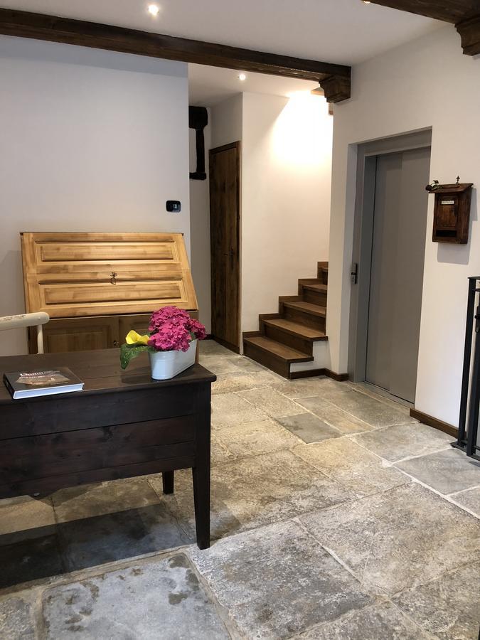Nicomat Rooms 多莫多索拉 外观 照片