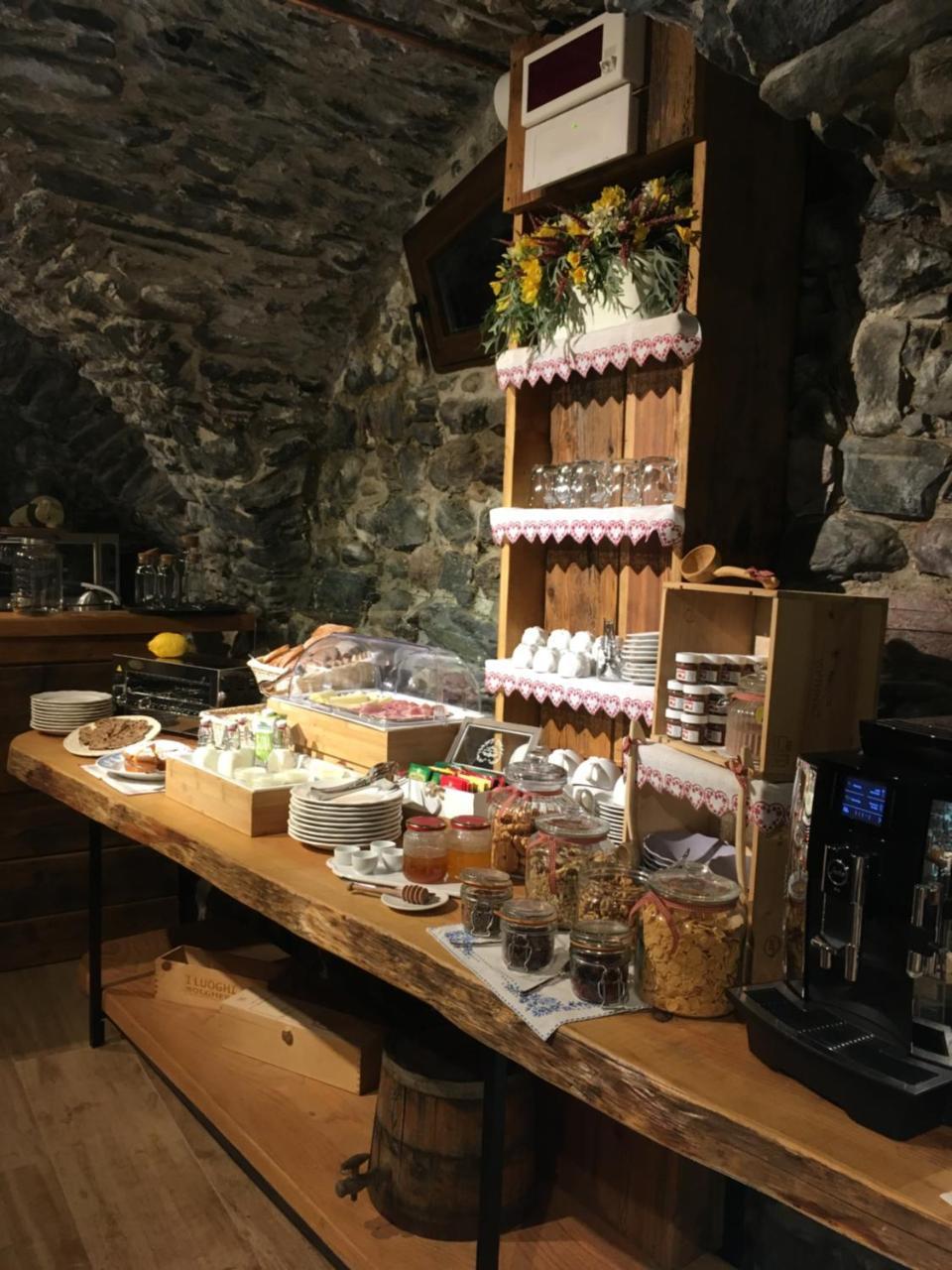 Nicomat Rooms 多莫多索拉 外观 照片